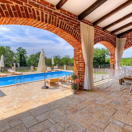 Oxalis بيت للعطل