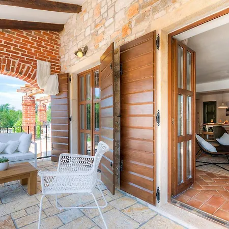 Oxalis بيت للعطل