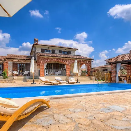 Holiday home Oxalis Porec